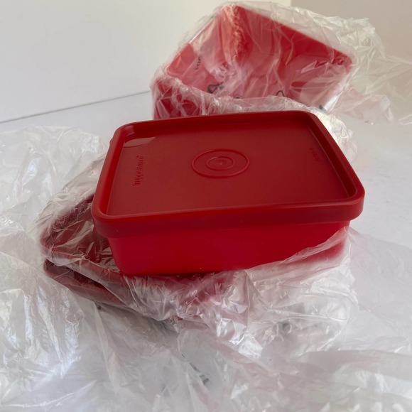 Tupperware Mini Square Away Sandwich Boxes 4 New Red Rare - Picture 1 of 5